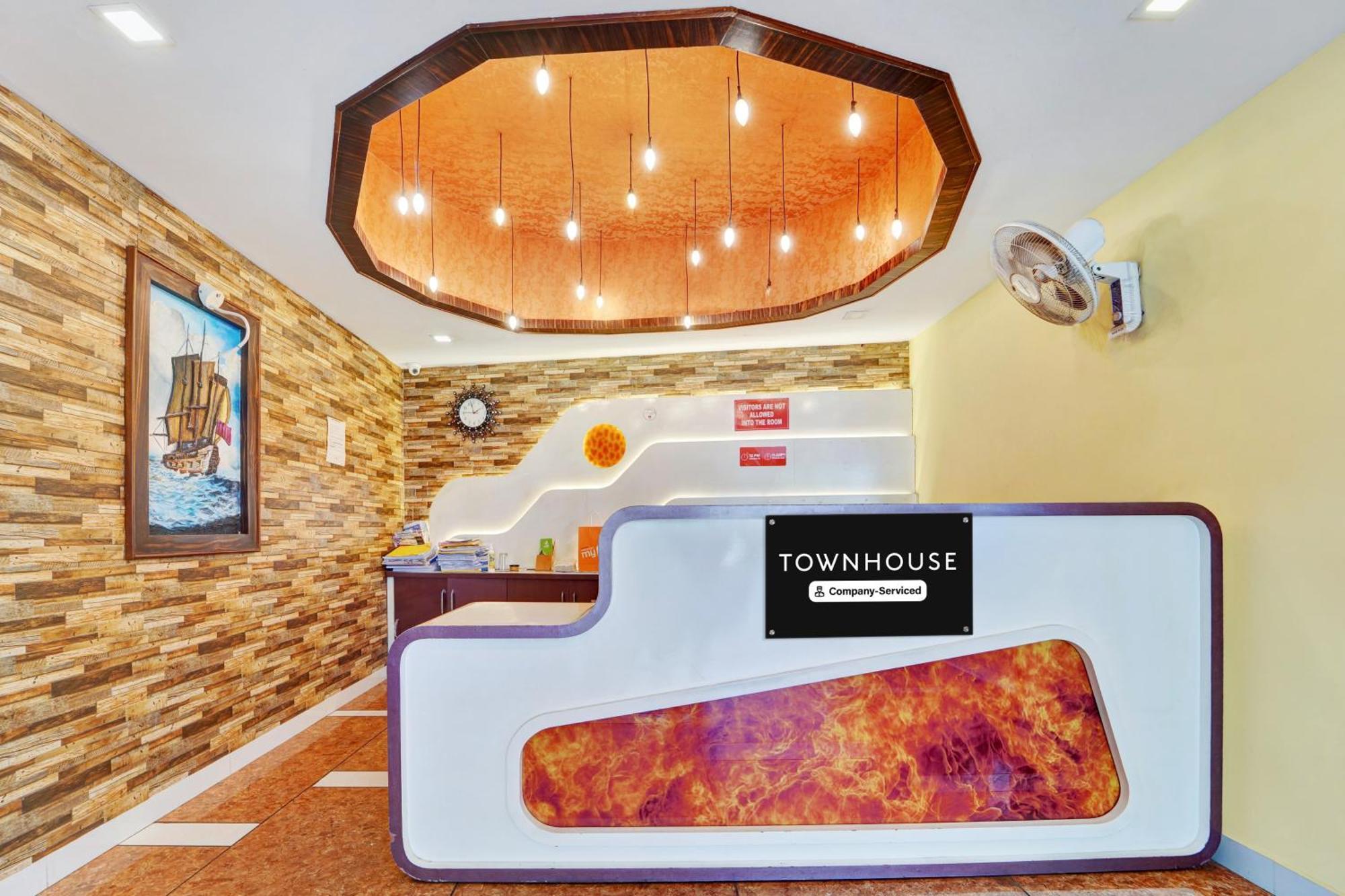 Отель Super Townhouse Ernakulam North Коччи Экстерьер фото