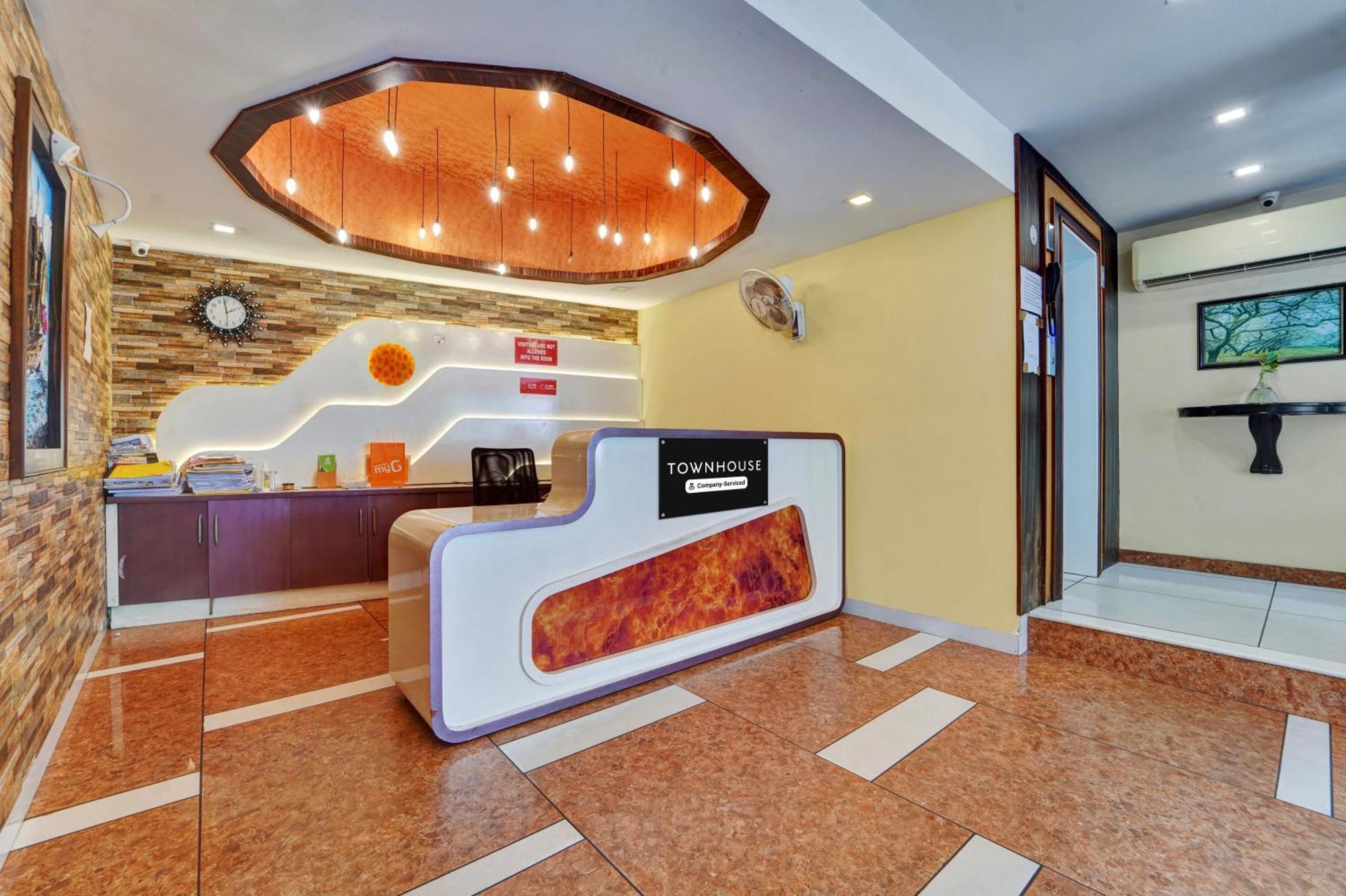 Отель Super Townhouse Ernakulam North Коччи Экстерьер фото